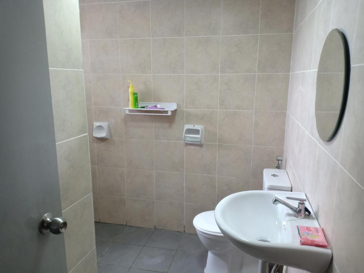Dg Homestaymuslim Putrajaya - Near Alamanda Экстерьер фото